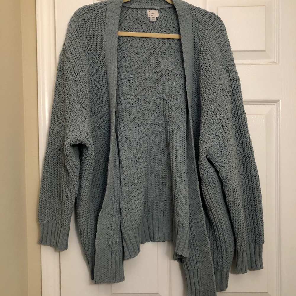 Knit cardigan